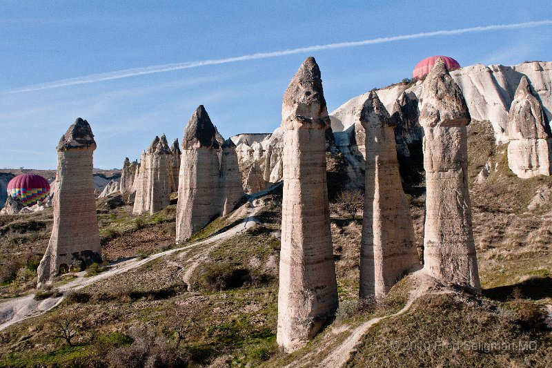 20100405_075554 D300.jpg - Ballooning in Cappadocia